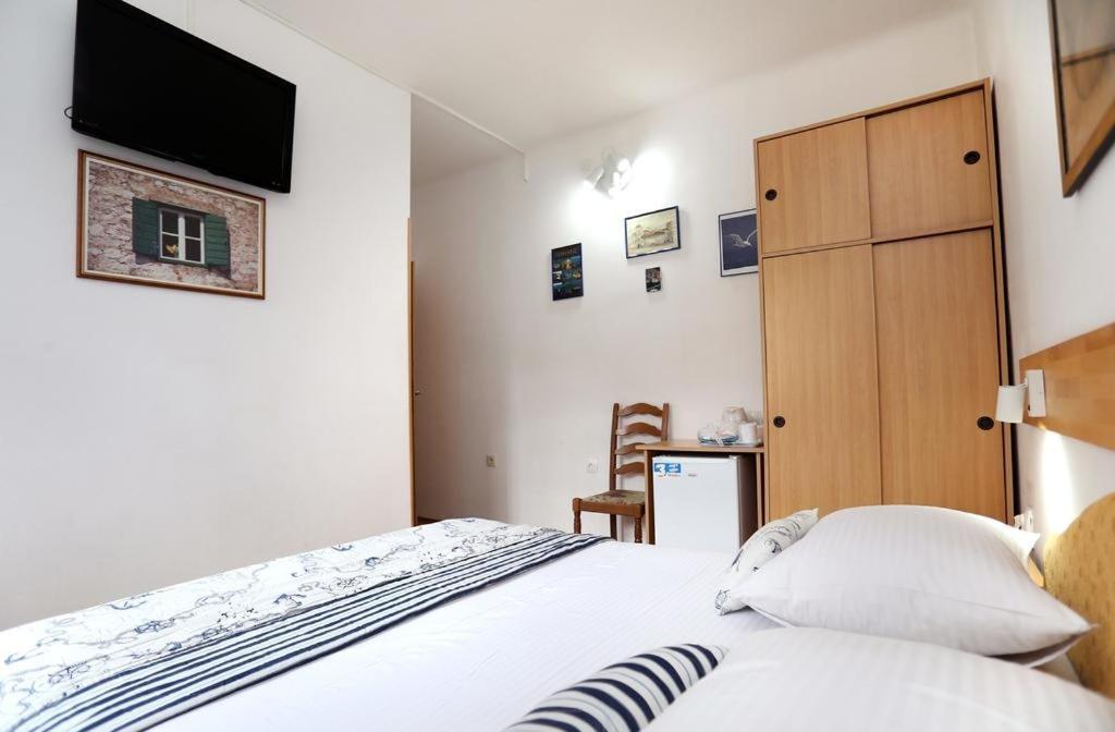 Rooms With A Parking Space Trogir - 17442 Номер фото